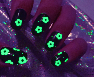 Glow in the Dark Daisy