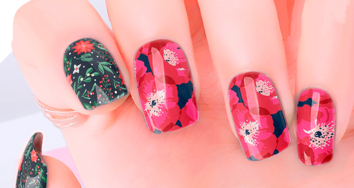 Poinsettia Nail Wraps