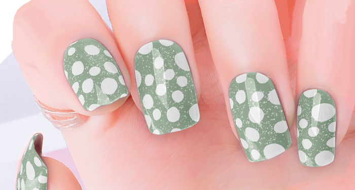 Dots in Green Nail Wraps
