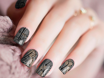 Squiggly Nail Wraps